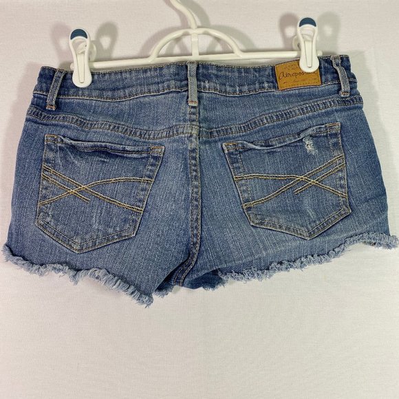 Aeropostale Medium Wash Cut Off Jean Shorts with Patches - Picture 7 of 9